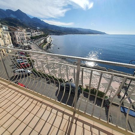 Il Molo Camere Per Vacanze Diamante Bagian luar foto