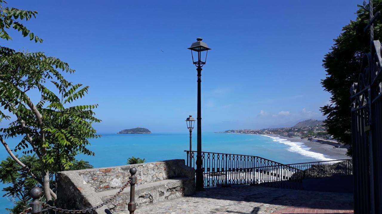 Il Molo Camere Per Vacanze Diamante Bagian luar foto