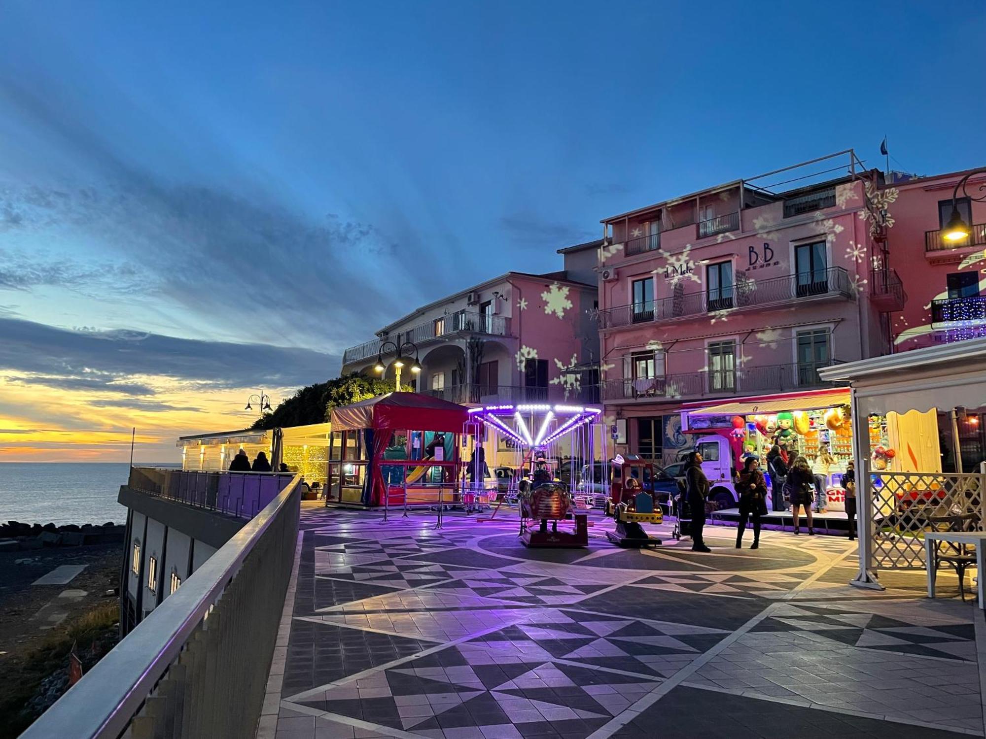 Il Molo Camere Per Vacanze Diamante Bagian luar foto